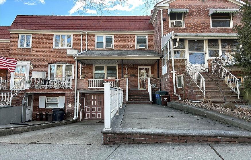 homes for sale in Flushing, NY
